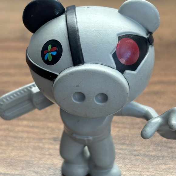 ROBLOX Piggy ROBBY CHASE Mini Toy Figure Collectible Action Figure Cake Topper - Picture 2 of 8